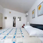 Mit Pool- Grosser Garten By Interhome 別荘 ポレッチ
