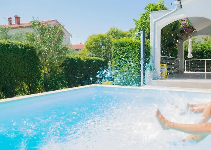 Mit Pool- Grosser Garten By Interhome Tatil Evi