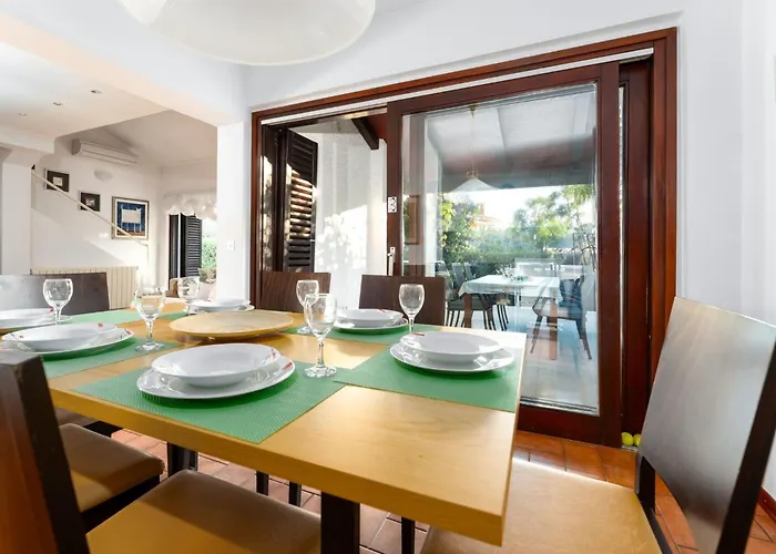 Mit Pool- Grosser Garten By Interhome Tatil Evi