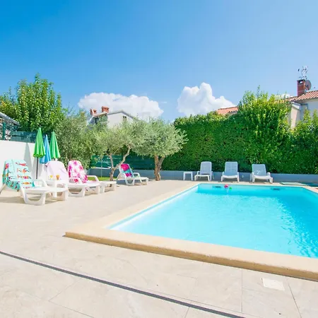 Mit Pool- Grosser Garten By Interhome Casa vacanze *