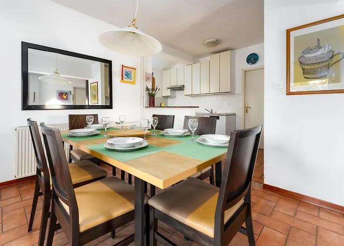 Mit Pool- Grosser Garten By Interhome