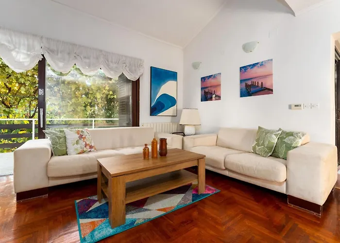 Mit Pool- Grosser Garten By Interhome Feriehus